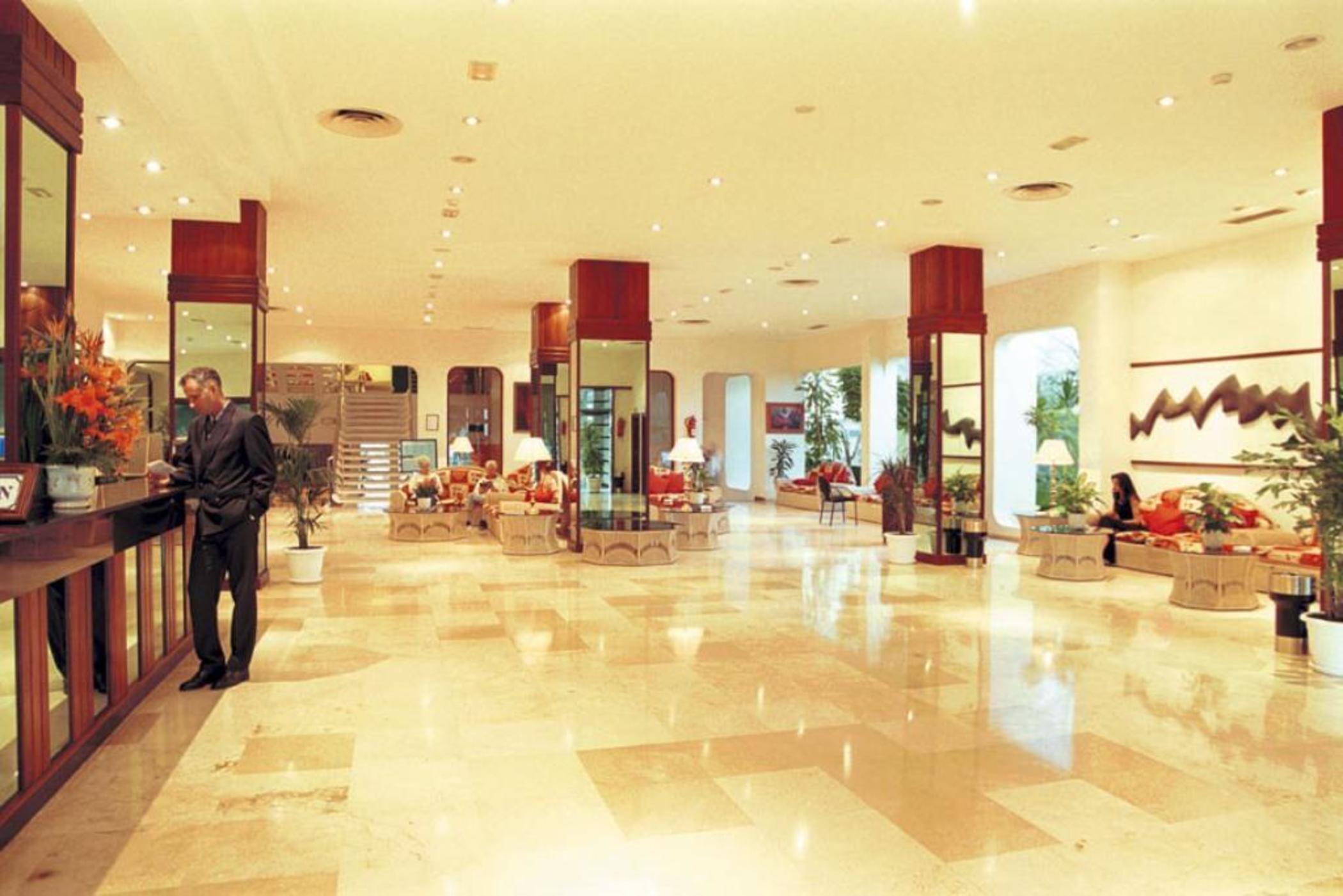 Vik Hotel San Antonio Puerto del Carmen  Dalaman gambar